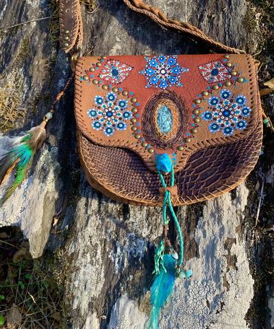 Earth and Sky Messenger Leather Bag image 7