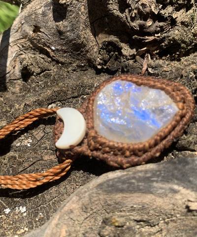 Crescent Moonseer Necklace image 1